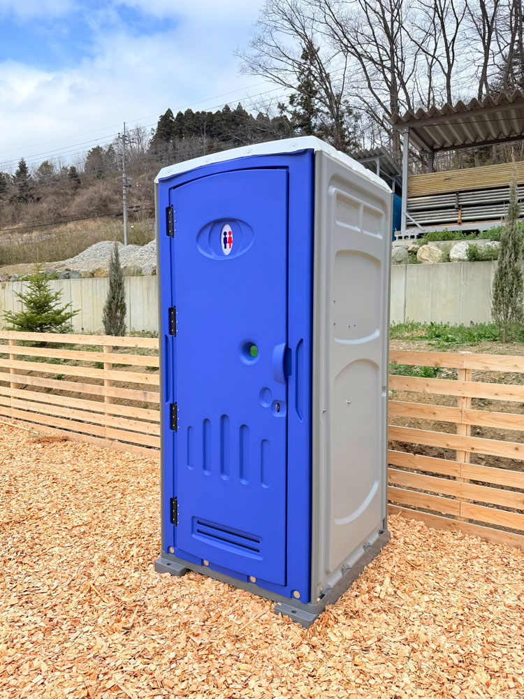 仮設トイレの外観